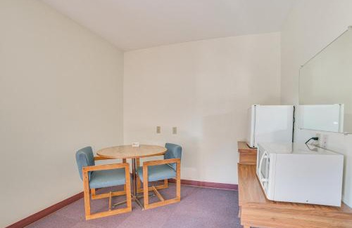 Lake City Apartment | Lake City Studio Walk to Engelwood Beach and Town