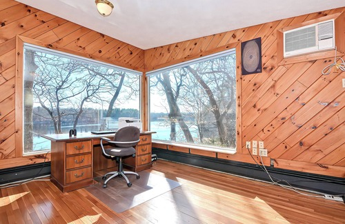 Framingham House | Lake Cochituate Waterfront Home