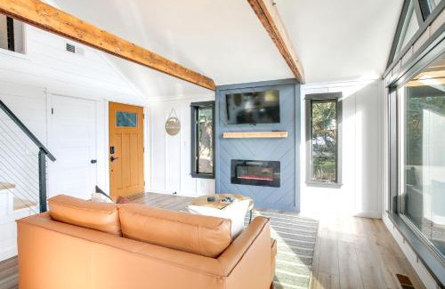 Worley House | Lake Coeur dAlene Cabin with Boat Slip in Worley!