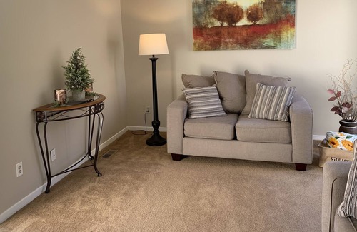 Reminderville Condo | Lake community condo!!