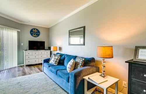Walden on Lake Conroe Apartment | Lake Conroe Condo with Pool Access and Balcony!