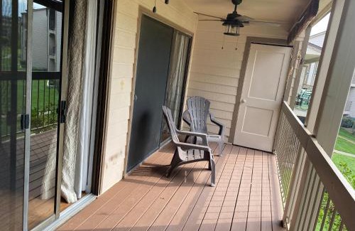 April Sound Apartment | Lake Conroe da Huzurlu kacamak