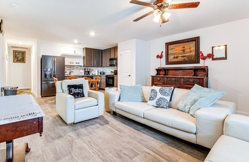 Willis House | Lake Conroe Home w/Yard: Half-Mi to Boating!