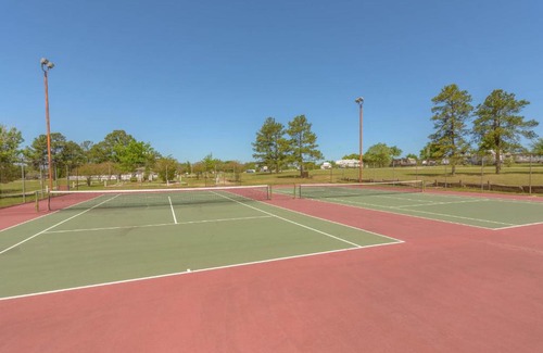 Willis Resort | Lake Conroe Two-Bedroom Cabin 13