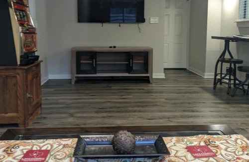 Montgomery House | Lake ConRoy Estates - Unit B with Pool Access