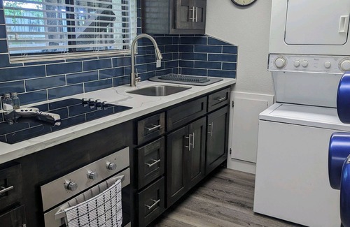 Montgomery House | Lake ConRoy Estates Unit B with Pool Access