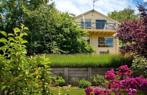 Daylesford House | Lake Cottage