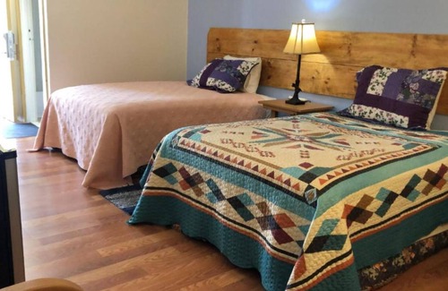 Trinity Hotel | Lake Country Inn