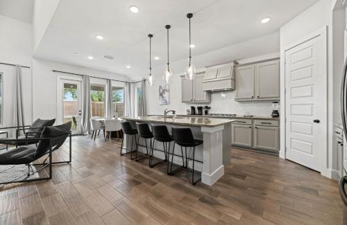 Little Elm House | Lake Cove Retreat