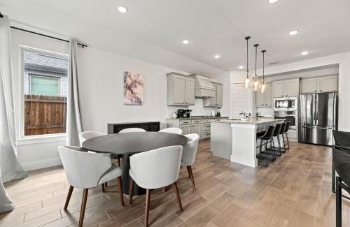 Little Elm House | Lake Cove Retreat