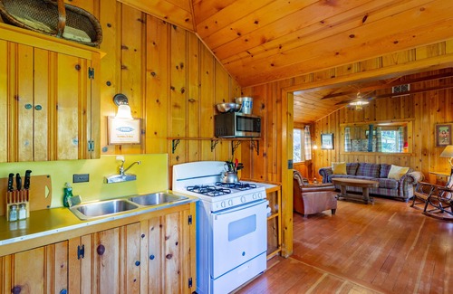 Camp Sherman Cabin | Lake Creek Lodge