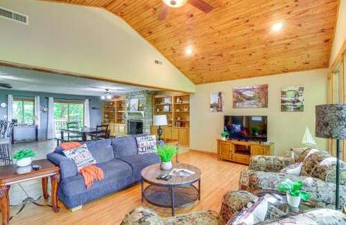 Monticello House | Lake Cumberland Home half Mi to Beaver Creek Marina