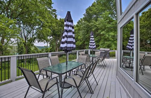 Mill Springs House | Lake Cumberland Home with Deck and Water Access!
