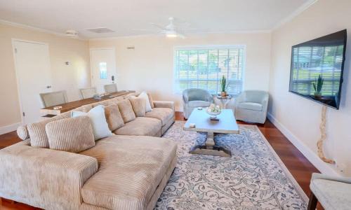 Upper Lake House | Lake Days & Game Nights 5BR Upper Lake