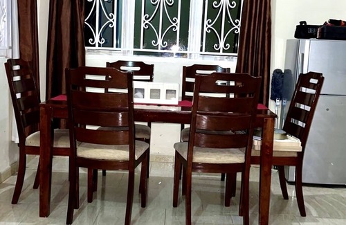 Rubirizi House | Lake District Homestay in the Nature’s paradise of western Uganda.