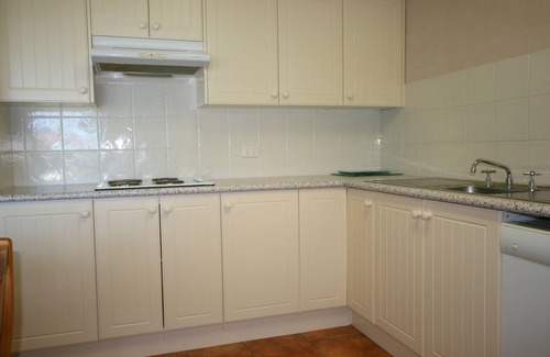 Burrill Lake Apartment | Lake Edge Holiday Units