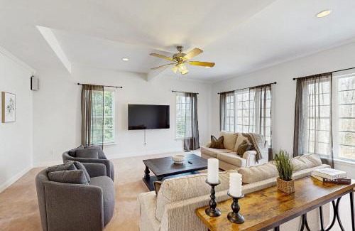 Bumpass House | Lake Effect