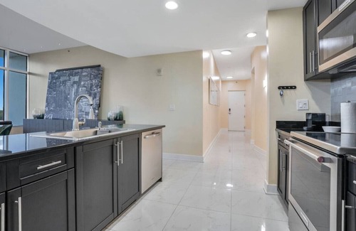 South Eola Apartment | Lake Eola Corner 3 BDRM Suite