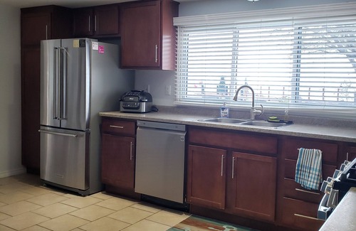 Levergood Beach Cottage | Lake Erie Escape Cottage - escape and explore