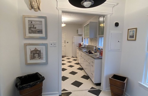 Ashtabula Cottage | Lake Erie lighthouse view renovated 1930’s fisherman’s cottage get away!