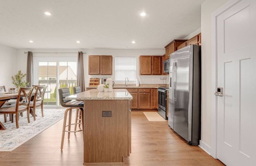 Perry Apartment | Lake Erie Retreat – Hidden Village Escape