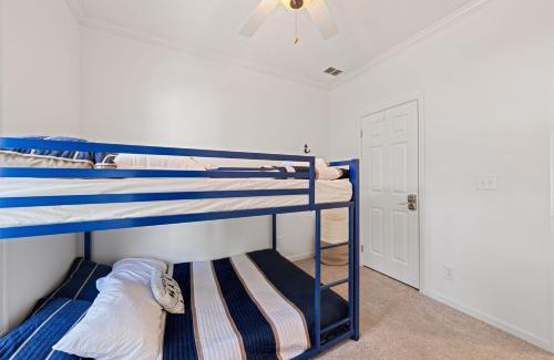 Port Clinton House | Lake Erie Serenity Hutch