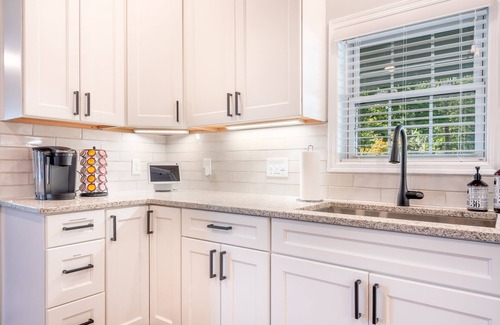 Sherrills Ford House | Lake Escape's Paradise Point