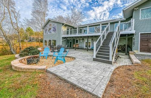Aspen Hill House | Lake Escape