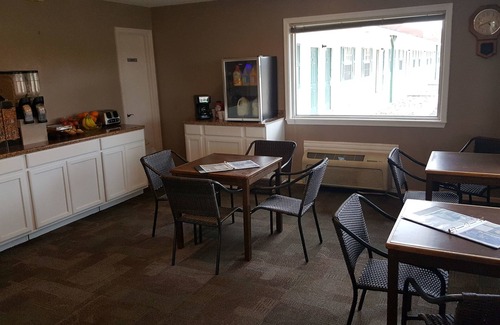 Checotah Hotel | Lake Eufaula Inn