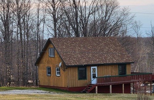 Germfask Ski Chalet | Lake Facing 4 bedroom Cabin near amazing UP destinations Grandview Cabins