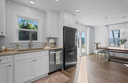 Burgaw House | Lake Fontanel 52 Acre Private Lake Side Retreat