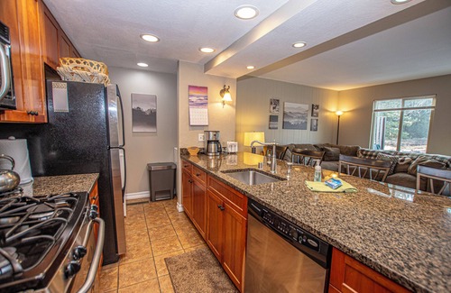 Lake Forest Condo | Lake Forest # 117 by Hauserman Rentals