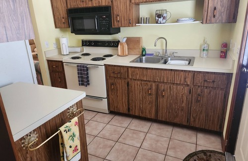 DeLand Apartment | Lake Forest Retreat