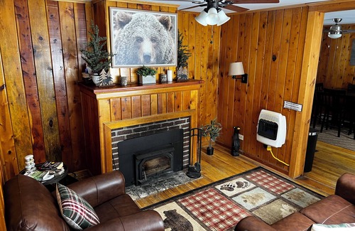 Saint Mary's Cabin | Lake Front 1-bedroom cabin in St. Mary's Glacier, Idaho Springs