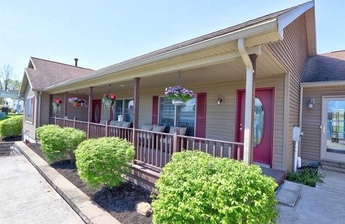 Himrod House | Lake front 7-bedroom house with movie theatre, hot tub, and game room!