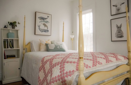 Hartville Hotel | LAKE FRONT beautiful 18th century restored home, modern amenities PRIME LOCATION