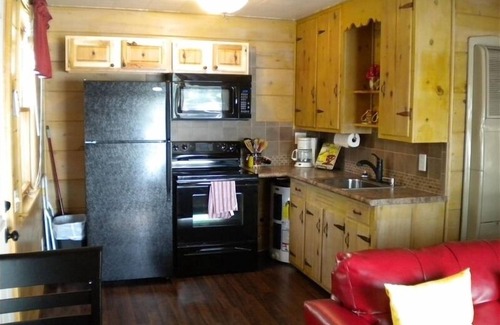 Sunrise Beach Cabin | Lake Front Cabin Sleeps up to 8 MM13