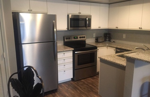 Kimberling City Condo | Lake front condo on Tablerock lake. Boat ramp and trailer lot on site