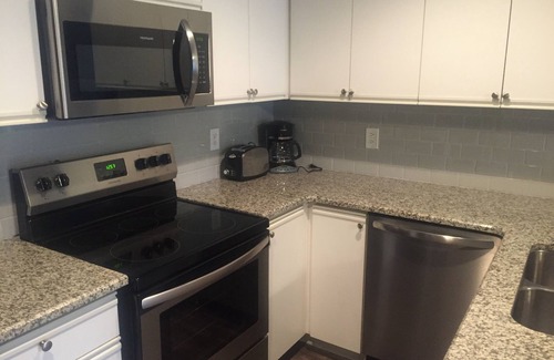 Kimberling City Condo | Lake front condo on Tablerock lake. Boat ramp and trailer lot on site