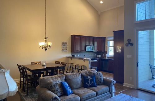 Andersonville Condo | Lake Front Condo @ Waterside Marina. Seasonal Pool, Hot Tub, Club house discount