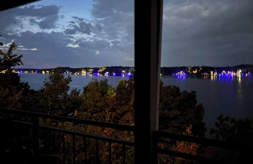 Lake Ozark Condo | Lake Front Condo with Amazing View!