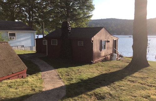 Middlefield Cottage | Lake Front Cottage #7!