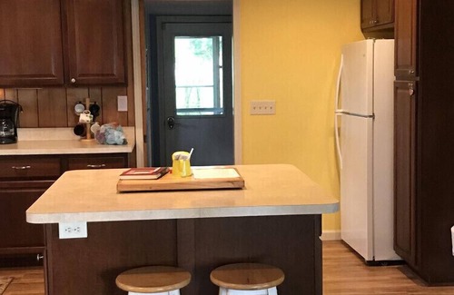 Irons Cottage | Lake Front Cozy Cottage on BBL: Swim, Fish, Fun, Sun , and best of all Relax.