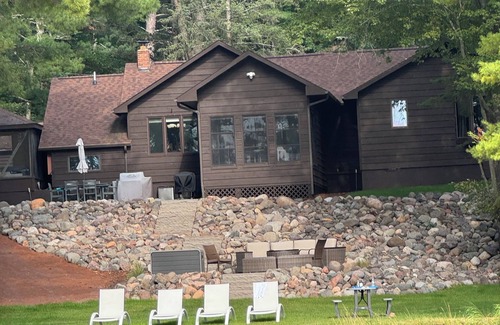 Lake Nebagamon Cabin | Lake Front Cozy Cabin on Lake Nebagamon!
