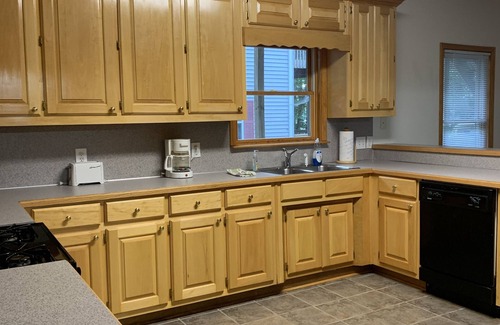 Westminster House | lake front, dock, hot tub, Clemson, 7 bedrooms, 7 baths, kayaks, waterfalls ,