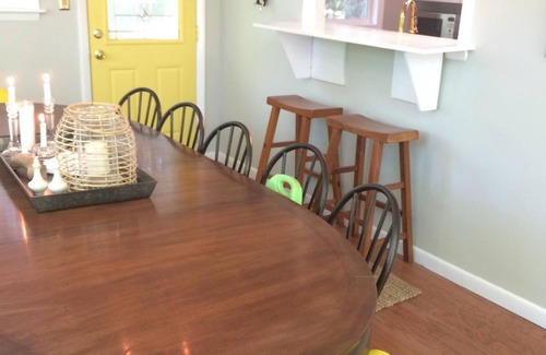 Montross House | Lake Front/Dock, HotTub, Woods, Kayaks/SUP, 3 Beaches, Fossils, Theater Room