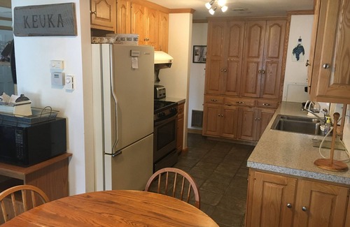 Penn Yan Cottage | LAKE FRONT: EAST SIDE KEUKA LAKE for BEAUTIFUL SUNSET