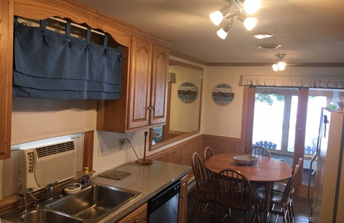 Penn Yan Cottage | LAKE FRONT: EAST SIDE KEUKA LAKE for BEAUTIFUL SUNSET