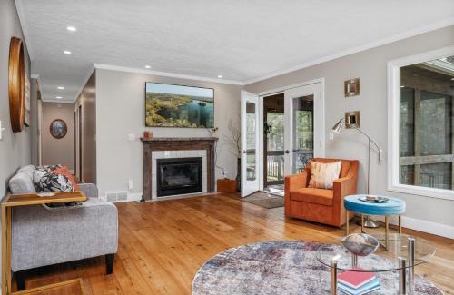 Traverse City House | Lake Front-fishing-all sports Bass Lake Sanctuary