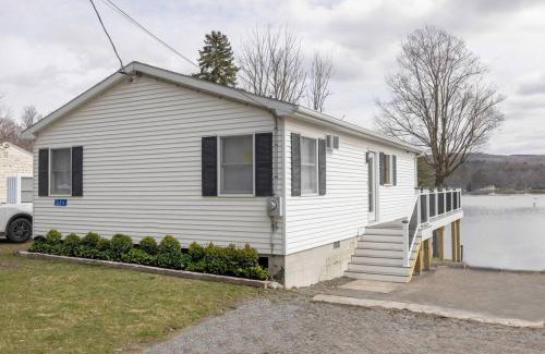 Hamilton Apartment | Lake Front Home #5